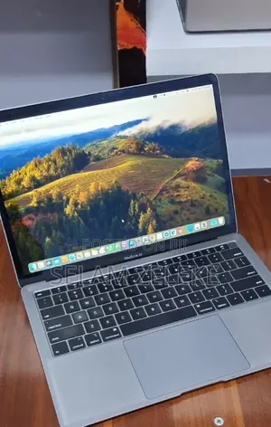 New Laptop Apple MacBook Air 2019 8GB Intel Core i5 SSD 128GB