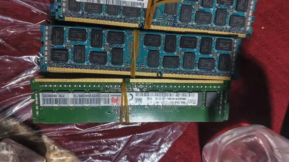 16GB DDR4 Server Memory Stick – SK Hynix 💻