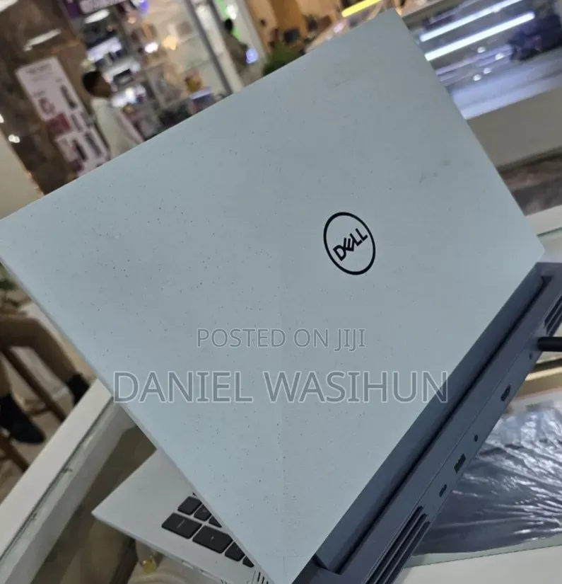 New Laptop Dell G15 5510 16GB Intel Core i7 SSD 512GB