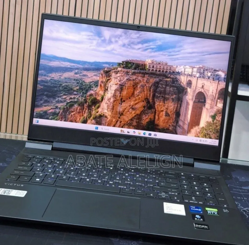 New Laptop HP Victus 16 16GB Intel Core i7 SSD 512GB