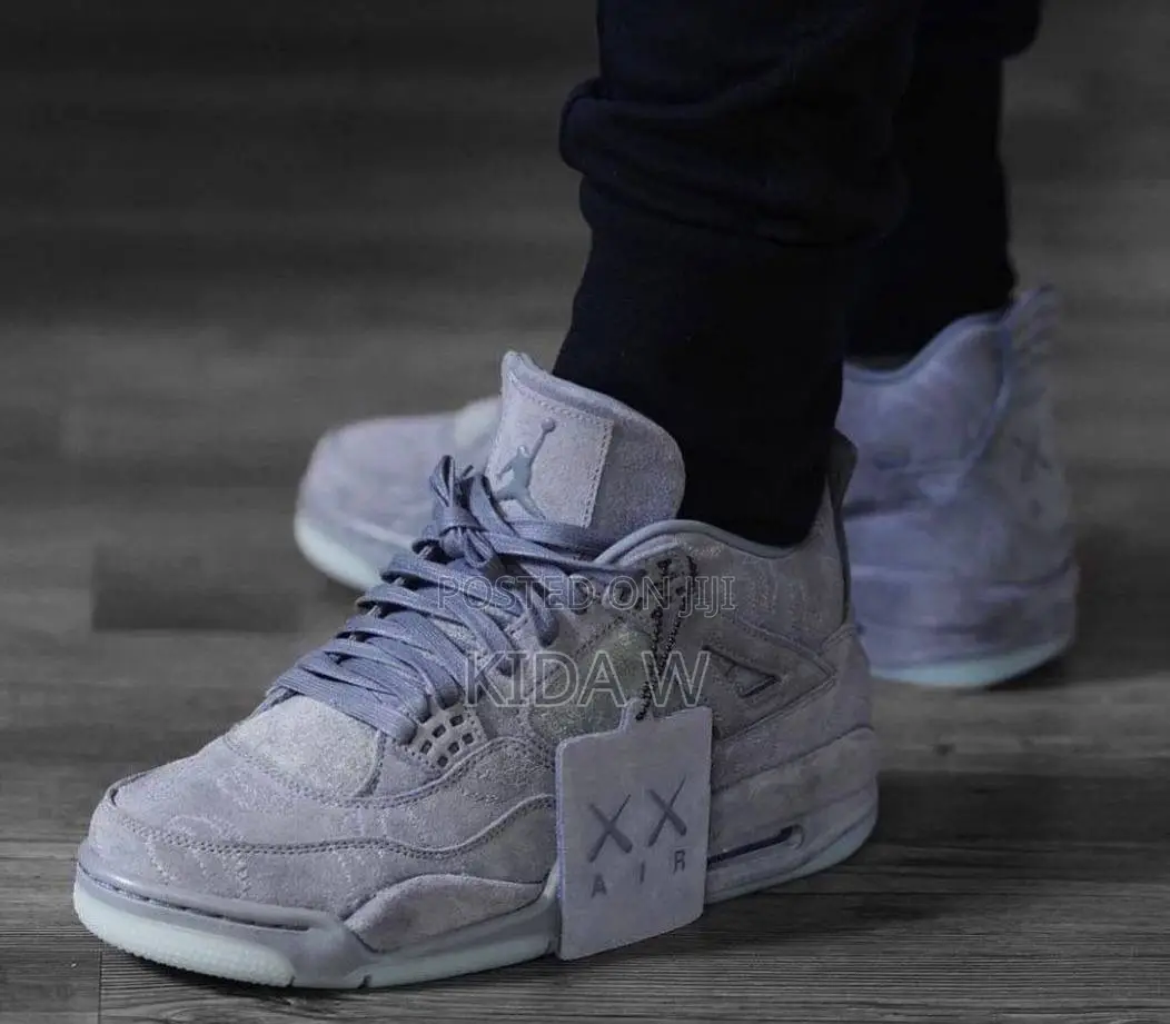 Air #Jordan 4 Retro X KAWS