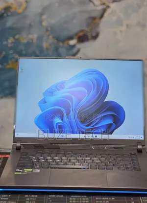 New Laptop Asus 16GB Intel Core i9 SSD 1T