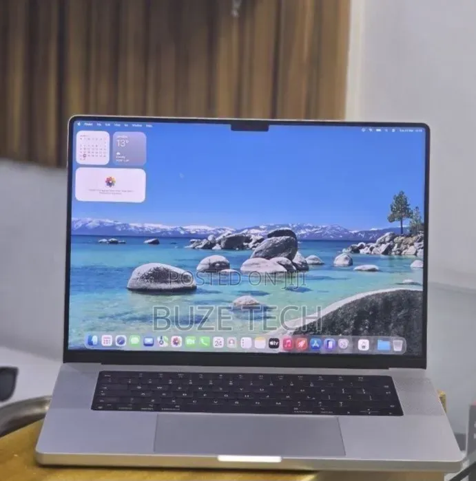 New Laptop Apple MacBook Pro 2021 M1 32GB Apple M1 Pro SSD 512GB
