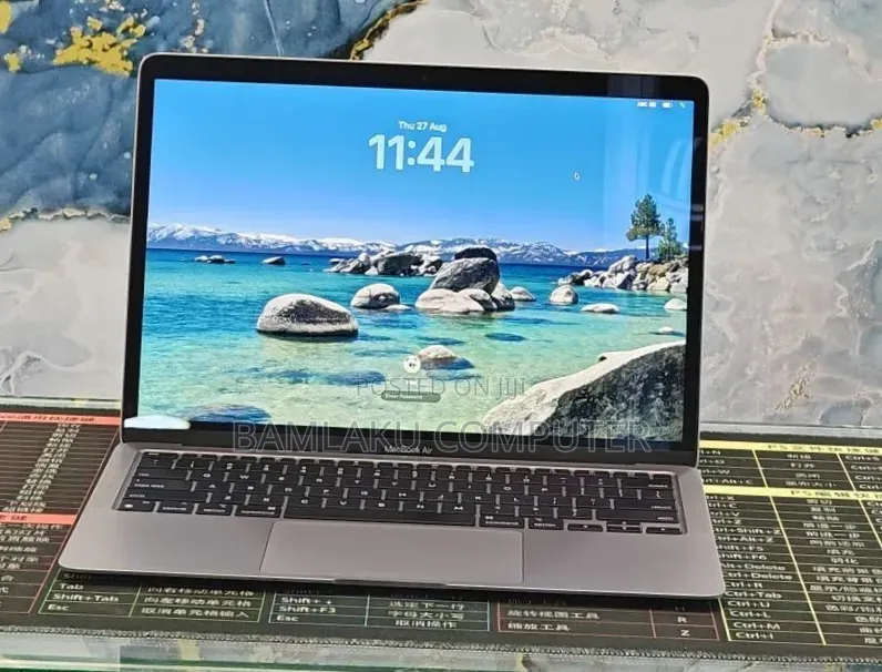 New Laptop Apple MacBook Air 2020 M1 16GB Apple M1 SSD 1T