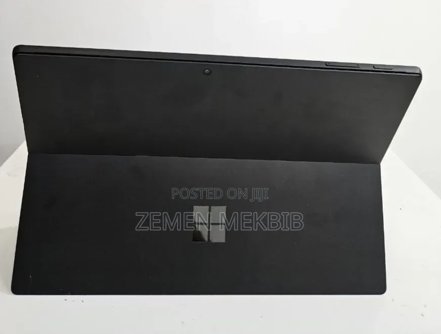 New Laptop Microsoft Surface 16GB Intel Core i7 SSD 1T