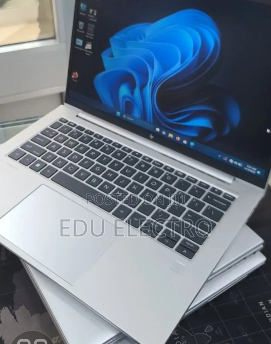 New Laptop HP EliteBook 840 G10 16GB Intel Core i7 SSD 512GB