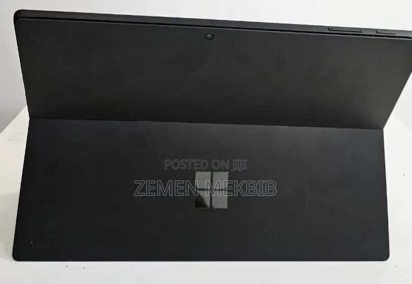 New Laptop Microsoft Surface 16GB Intel Core i7 SSD 1T
