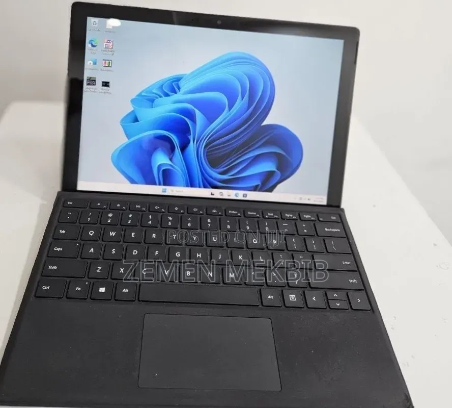 New Laptop Microsoft Surface 16GB Intel Core i7 SSD 1T