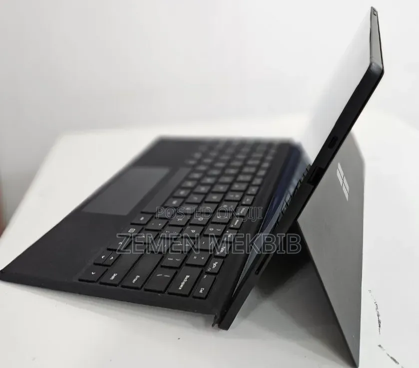 New Laptop Microsoft Surface 16GB Intel Core i7 SSD 1T