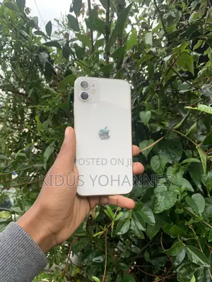 Apple iPhone 11 128 GB White