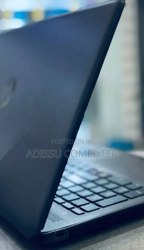 New Laptop HP Stream Notebook 4GB Intel Core i7 SSD 1T