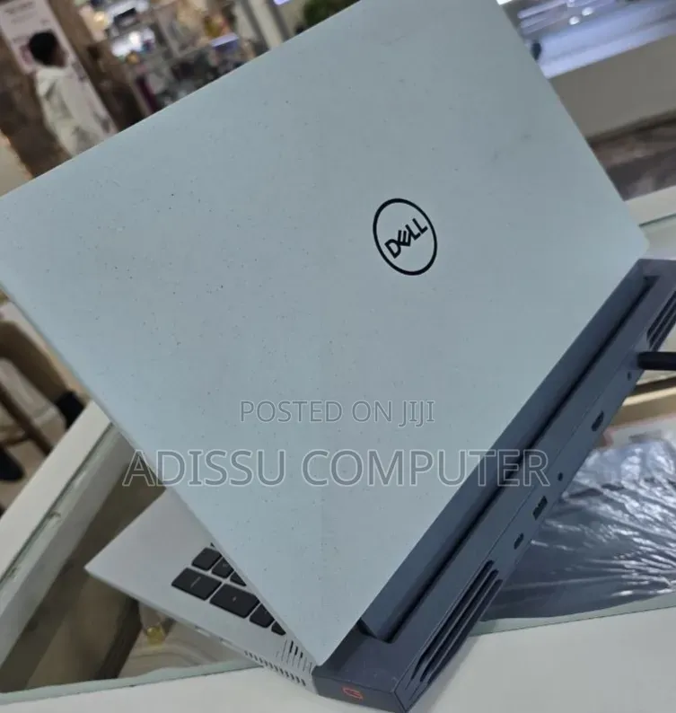 New Laptop Dell G15 5510 16GB Intel Core i7 SSD 512GB