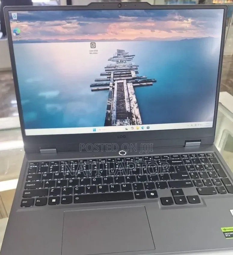 New Laptop Lenovo LOQ 15AHP10 16GB AMD Ryzen 5 SSD 512GB