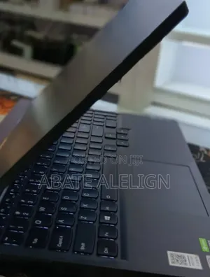 New Laptop Lenovo Y70 16GB Intel Core i7 SSD 512GB