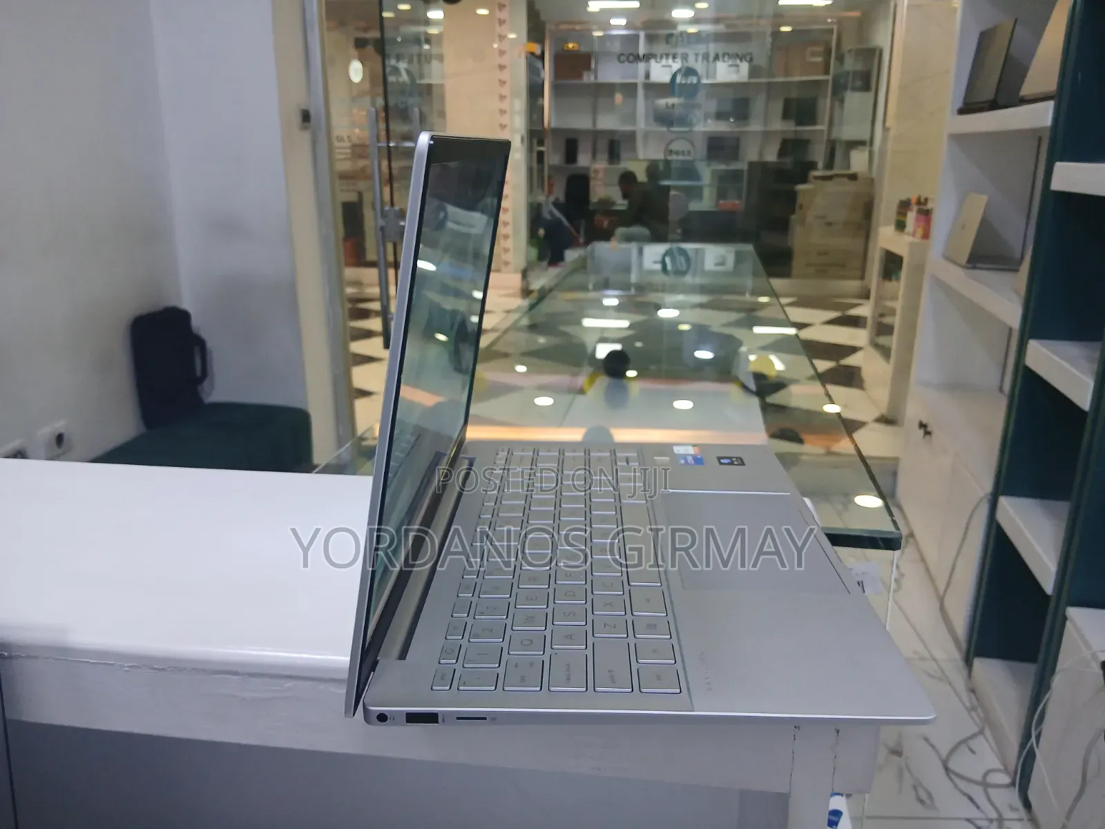 New Laptop HP 16GB Intel Core i5 SSD 1T