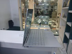 New Laptop HP 16GB Intel Core i5 SSD 1T