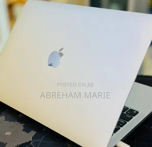 New Laptop Apple MacBook Pro 2021 M1 16GB Apple M1 Pro SSD 256GB