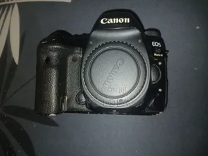 Mark 4 Canon Only Body With Out Lence 2 Battery and Charge Have