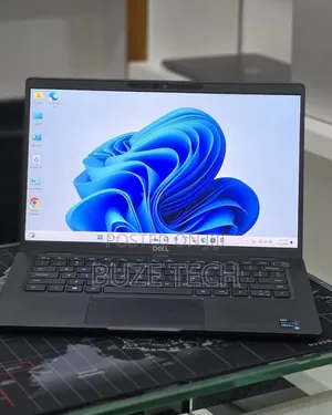 New Laptop Dell 16GB Intel Core i5 SSD 512GB