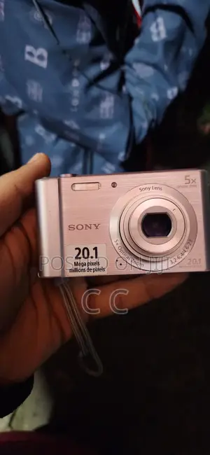 Sony Digital Camera 20.1MP 5x Zoom