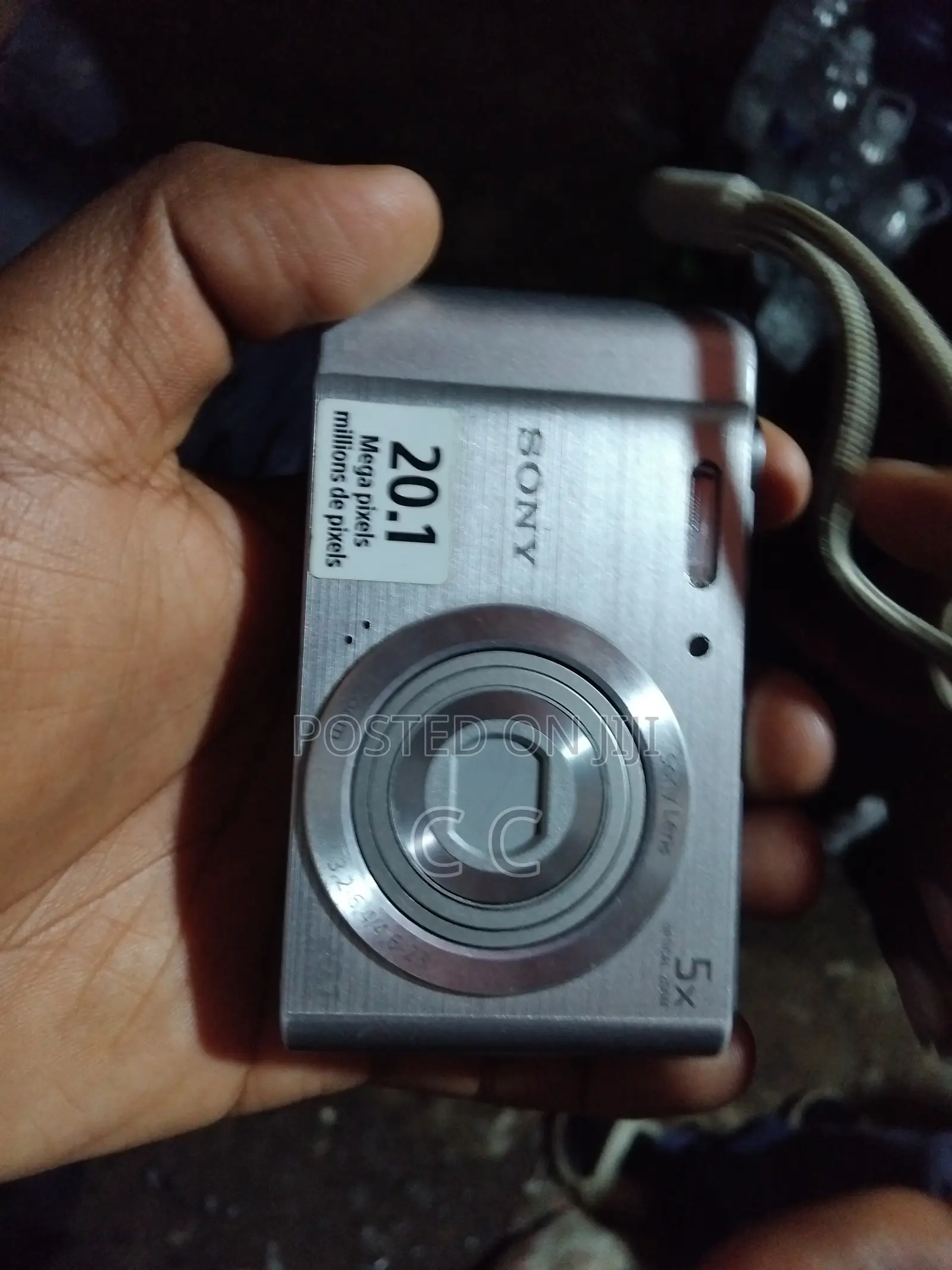 Sony Digital Camera 20.1MP 5x Zoom