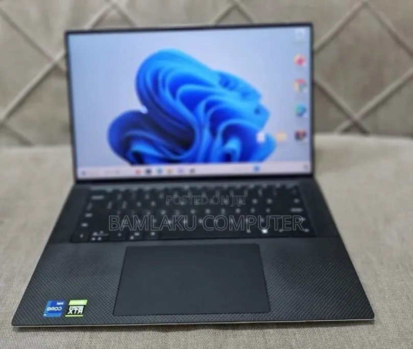 New Laptop Dell XPS 15 16GB Intel Core i7 SSD 512GB
