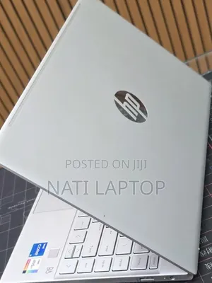 New Laptop HP Pavilion 14 8GB Intel Core i5 SSD 512GB