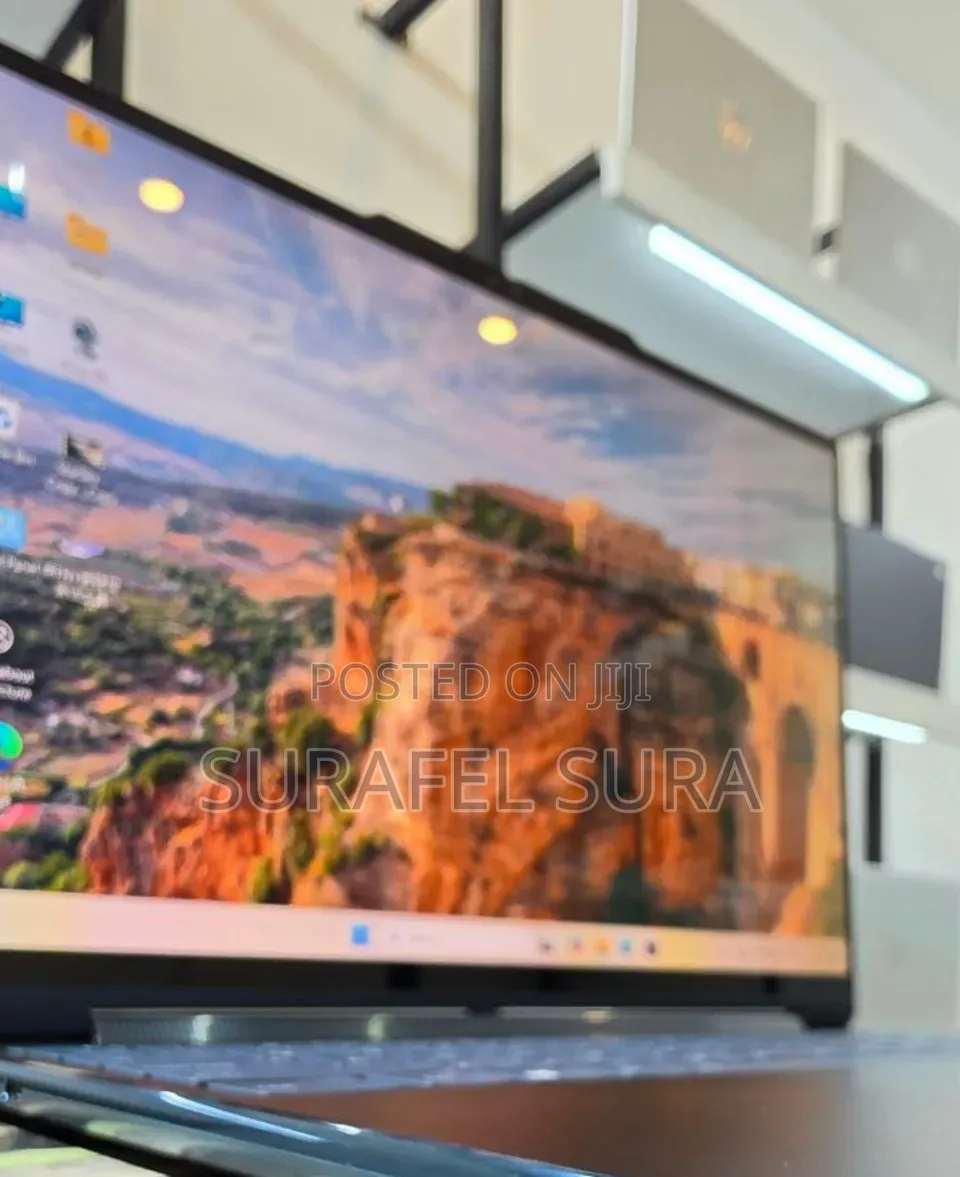 New Laptop Lenovo Yoga 9 16GB Intel Core Ultra 7 SSD 1T