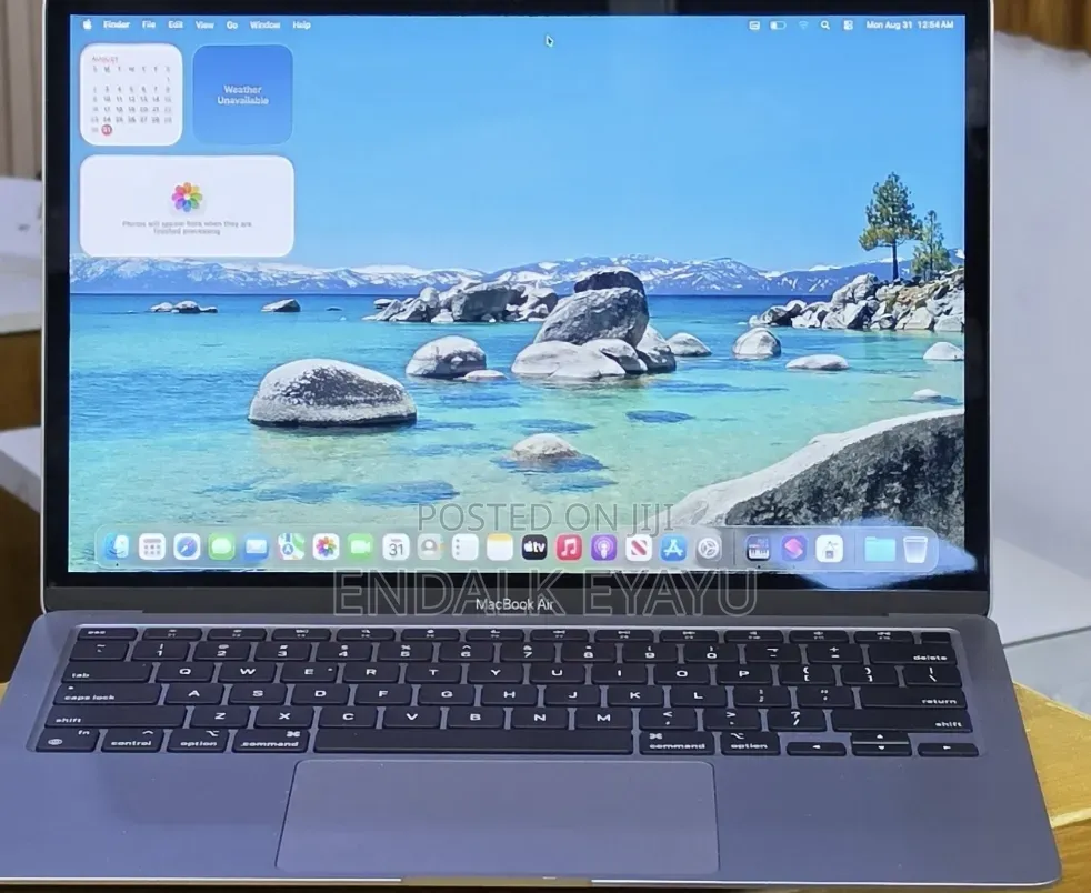 New Laptop Apple MacBook Air 2020 M1 16GB Apple M1 SSD 512GB