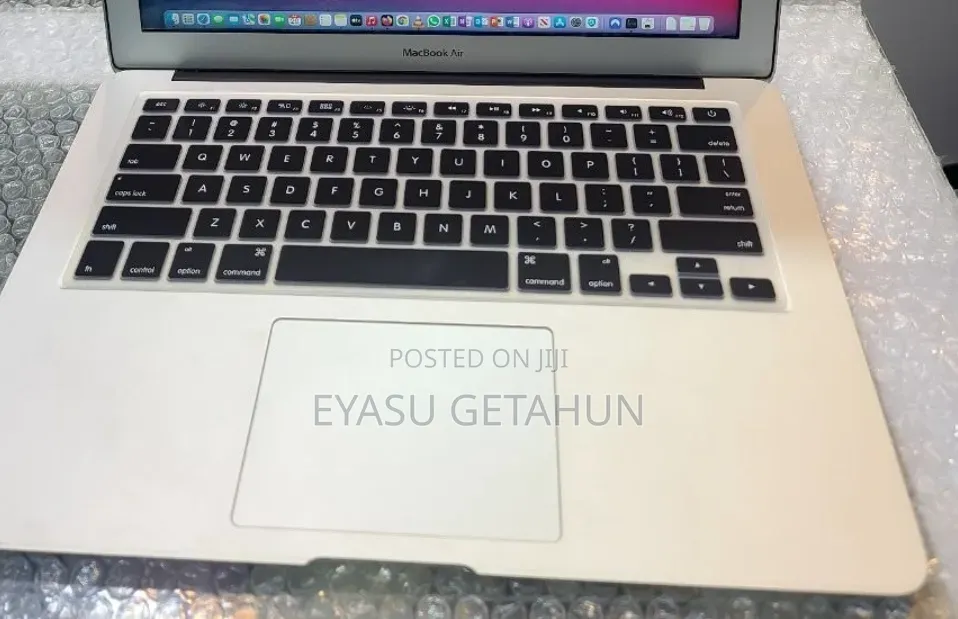 New Laptop Apple MacBook Air 2017 8GB Intel Core i5 SSD 128GB