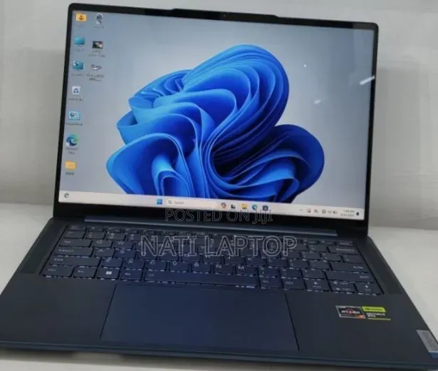 New Laptop Lenovo 16GB AMD Ryzen 7 SSD 512GB