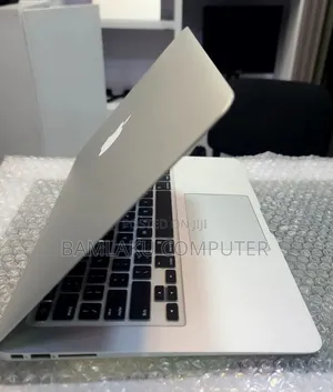 New Laptop Apple MacBook Air 2017 8GB Intel Core i5 SSD 128GB