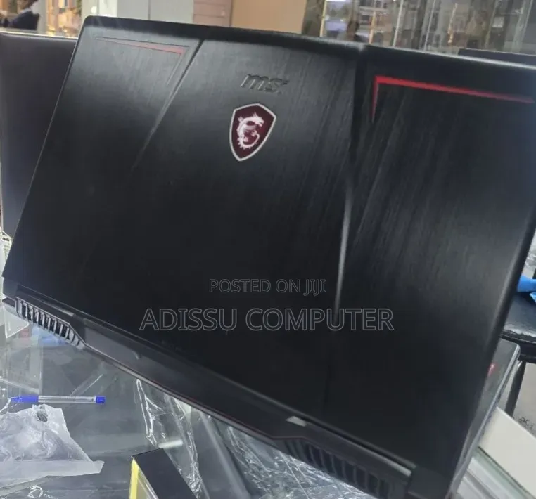 New Laptop MSI GP75 Leopard 16GB Intel Core i7 SSD 256GB
