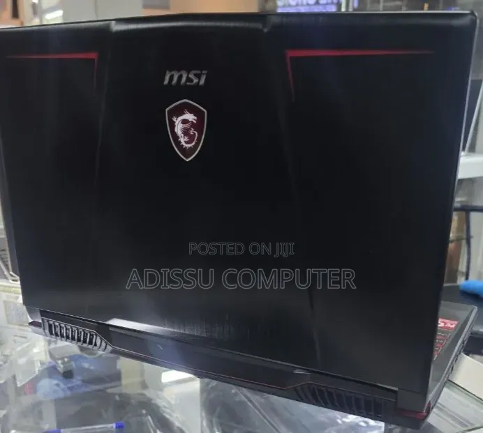 New Laptop MSI GP75 Leopard 16GB Intel Core i7 SSD 256GB