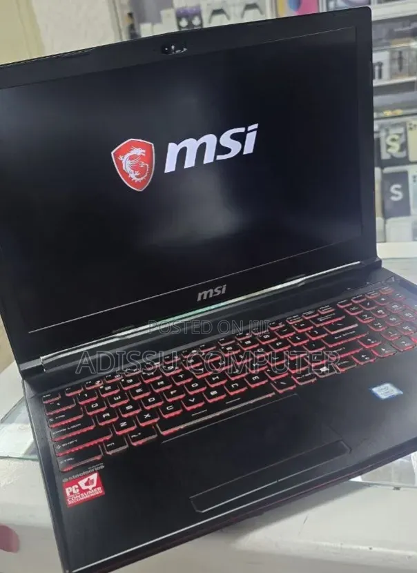 New Laptop MSI GP75 Leopard 16GB Intel Core i7 SSD 256GB