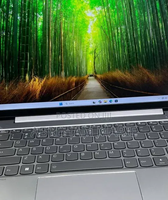 New Laptop Lenovo ThinkBook 13 16GB Intel Core i7 SSD 512GB