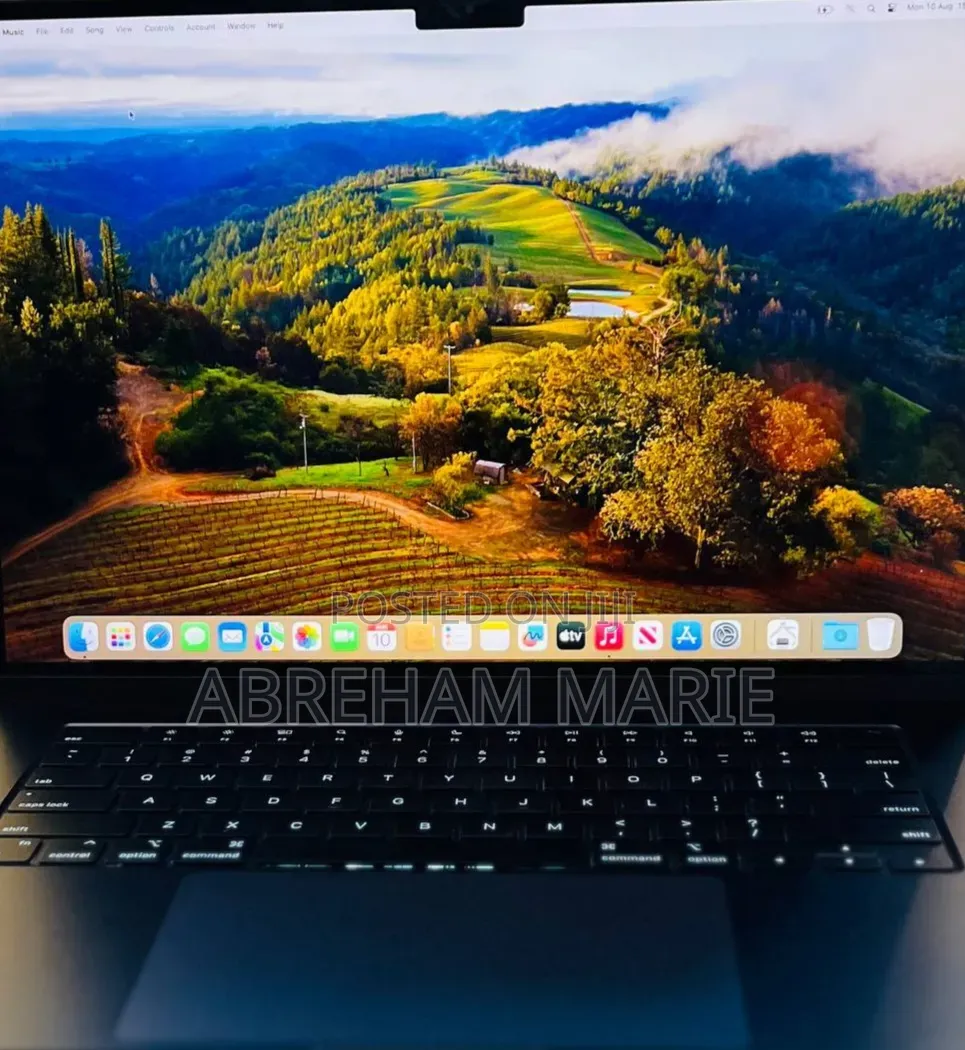 New Laptop Apple MacBook Air 2024 M3 8GB Apple M3 SSD 256GB