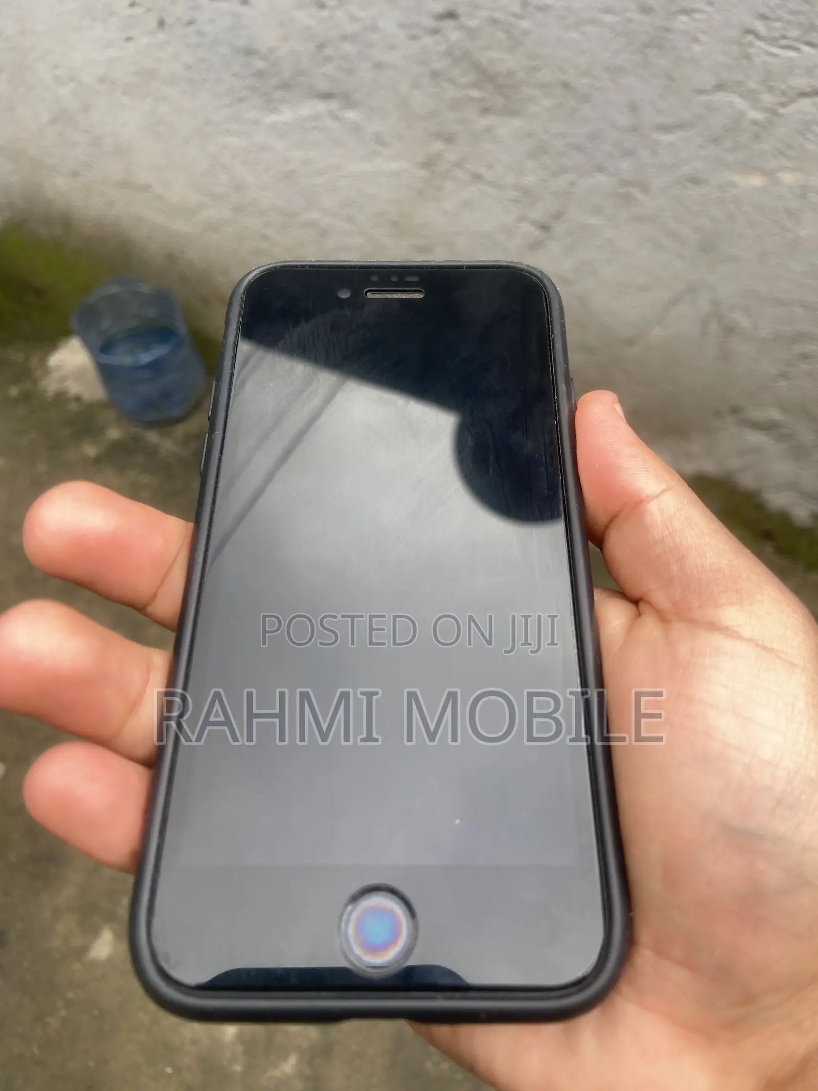 Apple iPhone SE (2022) 64 GB Black