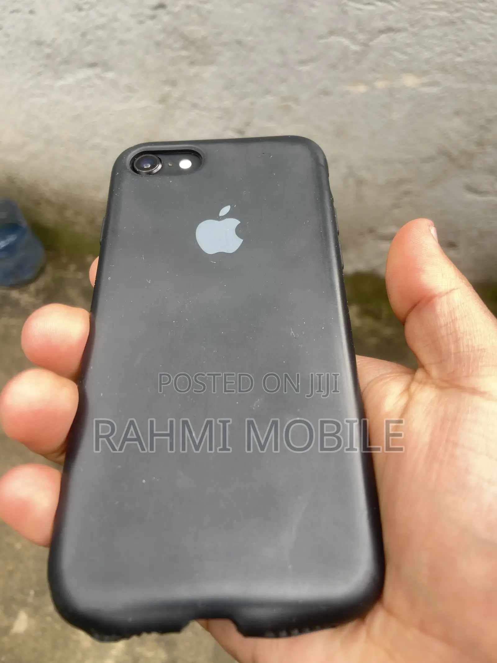 Apple iPhone SE (2022) 64 GB Black