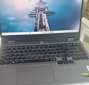 New Laptop Lenovo LOQ 15ARP9 16GB AMD Ryzen 5 SSD 512GB