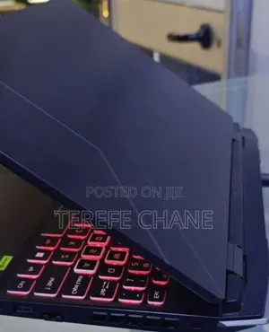 New Laptop Acer Nitro V 15 16GB Intel Core i7 SSD 512GB