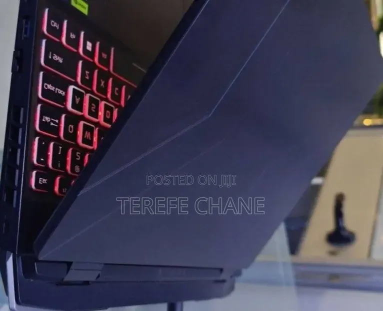 New Laptop Acer Nitro V 15 16GB Intel Core i7 SSD 512GB