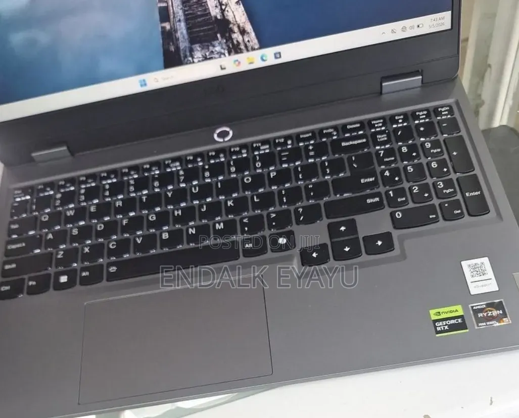 New Laptop Lenovo LOQ 15AHP10 16GB AMD Ryzen 5 SSD 512GB