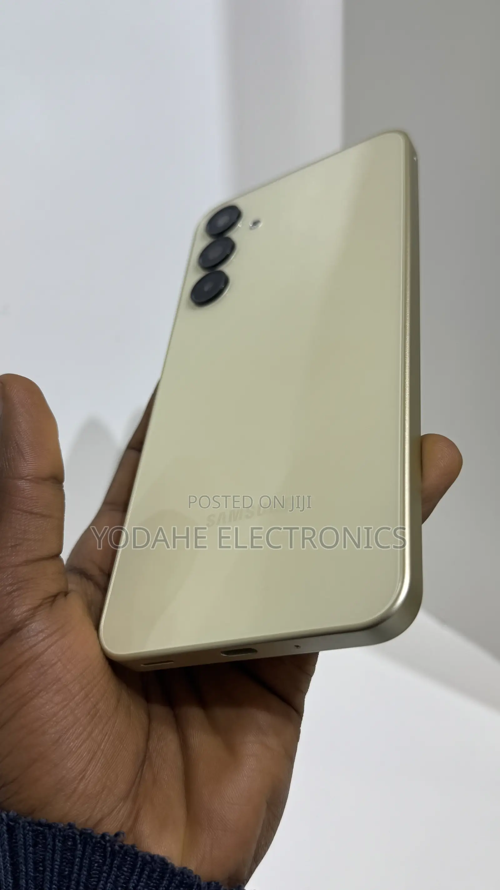 New Samsung Galaxy A16 5G 128 GB Yellow