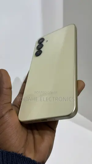New Samsung Galaxy A16 5G 128 GB Yellow