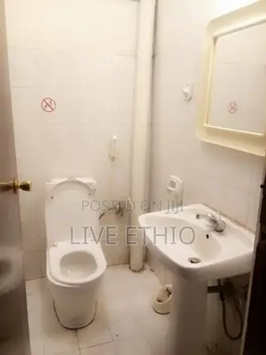 4bdrm House in Bole for rent