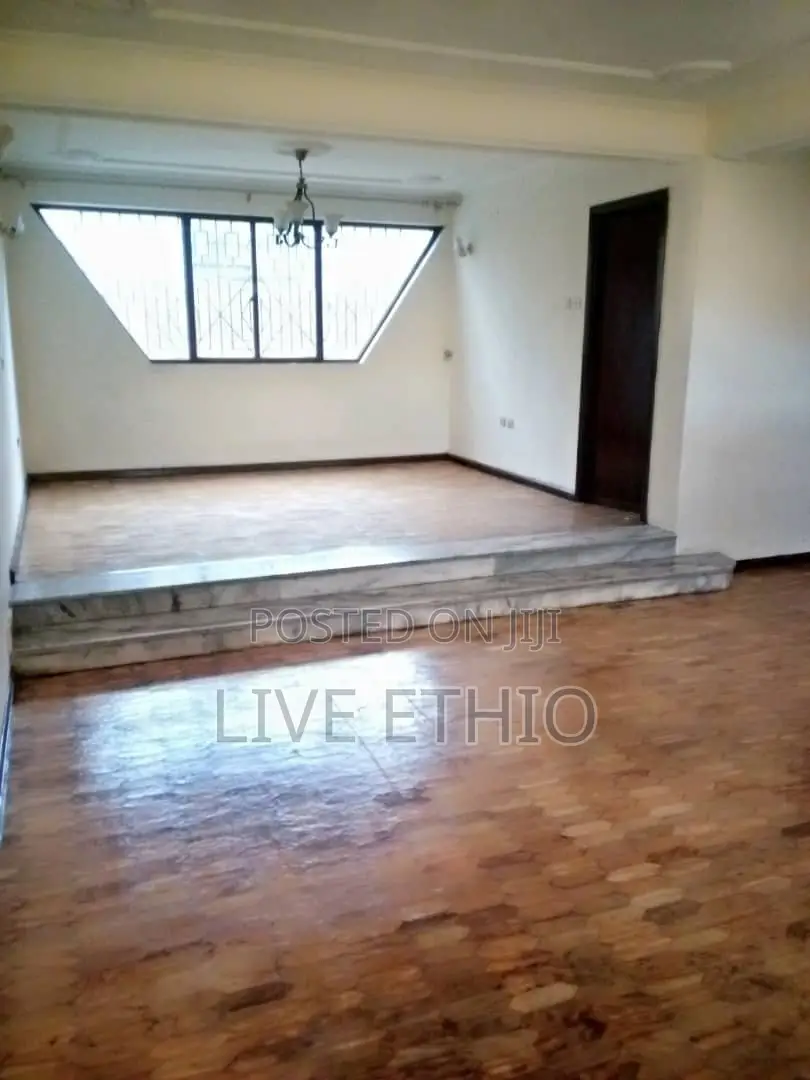 4bdrm House in Bole for rent
