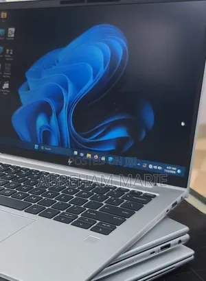 New Laptop HP EliteBook 840 G10 16GB Intel Core i7 SSD 512GB