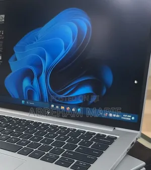 New Laptop HP EliteBook 840 G10 16GB Intel Core i7 SSD 512GB
