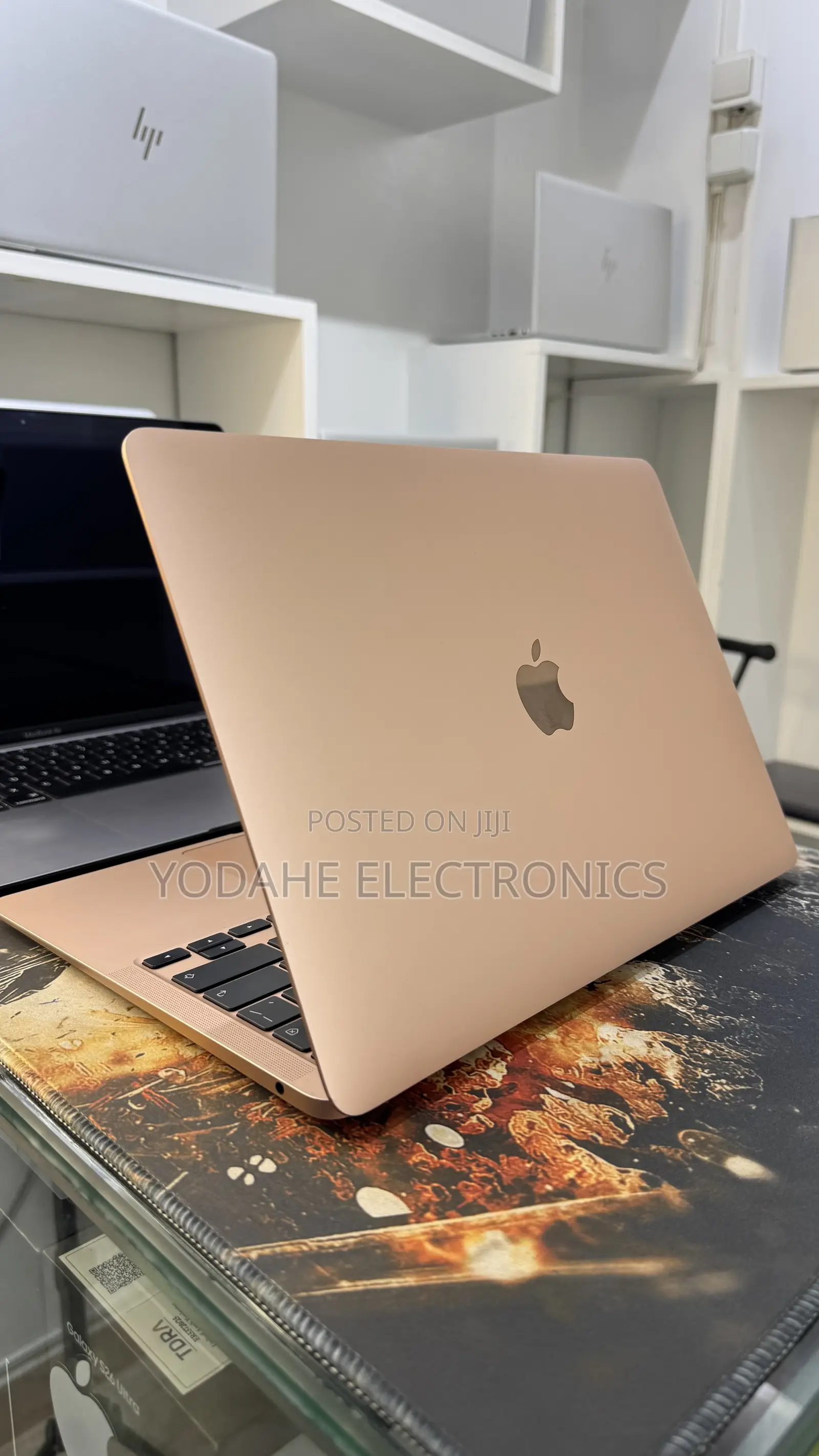 New Laptop Apple MacBook Air 2020 M1 8GB Apple M1 SSD 256GB